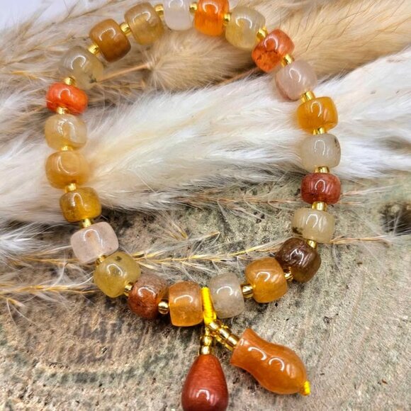 Nature Agates With Charms Bracelets - Picture 8 of 10